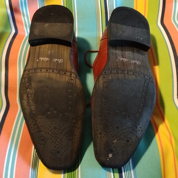 Shoes - Picture 5 of 5